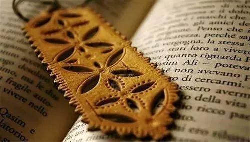 湖南服裝吊牌定做廠家淺談服裝吊牌的妙用